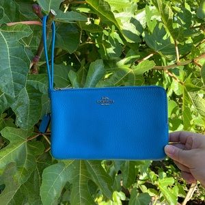 NWOT Coach Large Double Zip Wallet